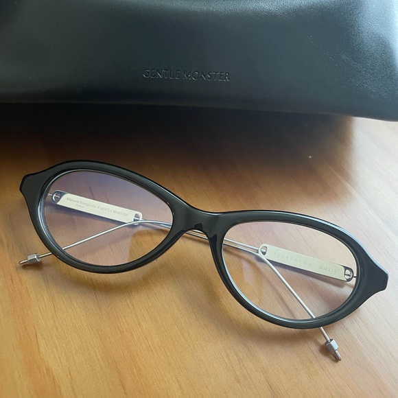 Maison Martin Margiela Accessories - Maison Martin Margiela Black Eyeglasses